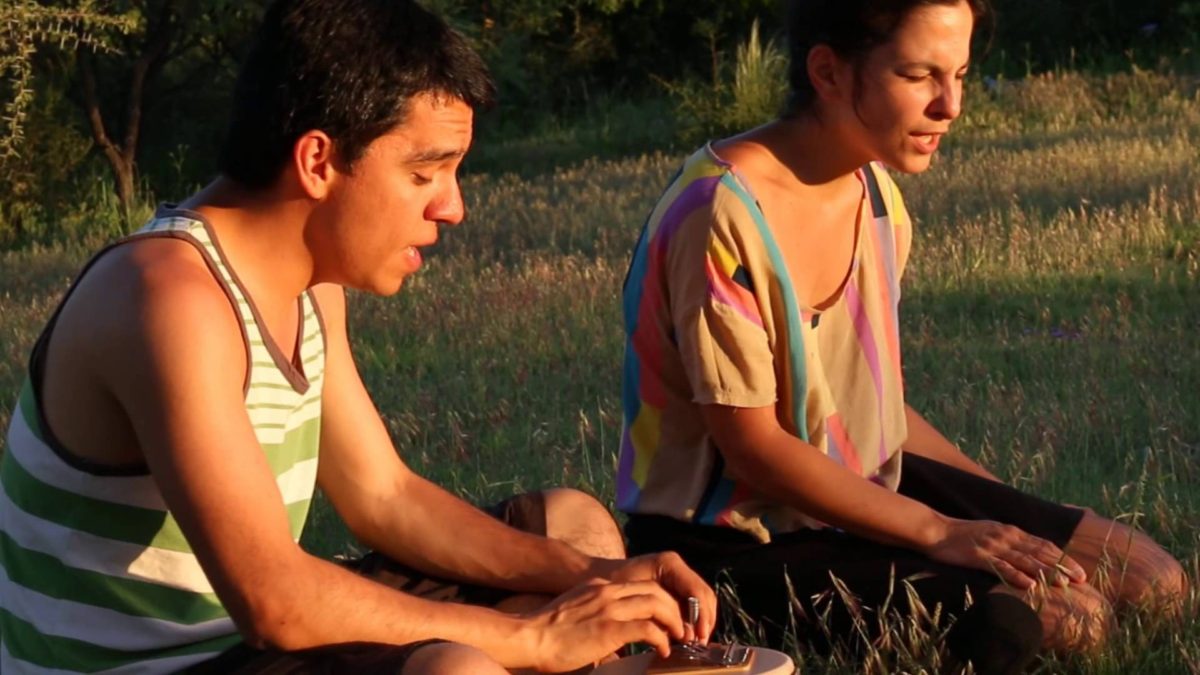 Mandolín, María Heinen y Diego Cortez